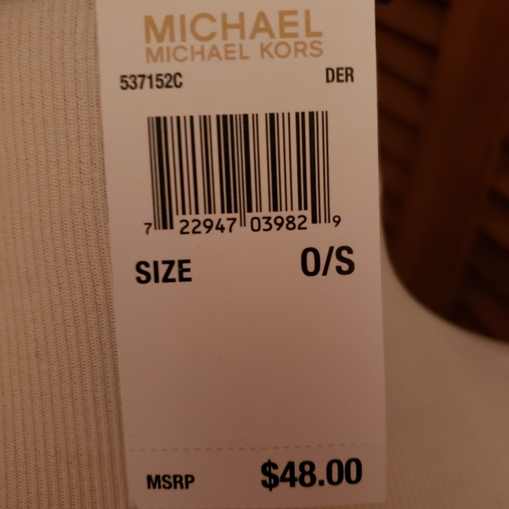 NWT, Michael Kors grey gloves, one size - Picture 2 of 2